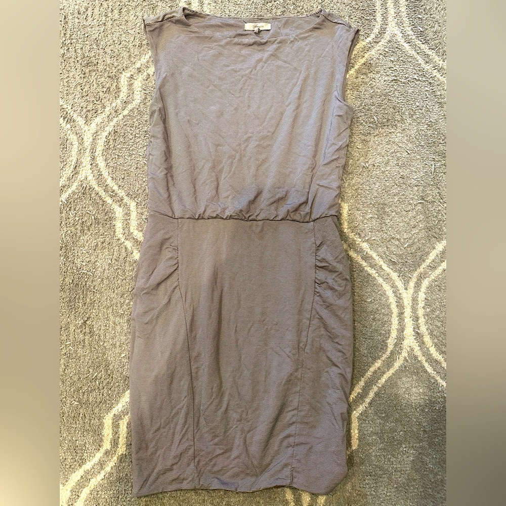 Women’s Athleta size small comfy dress.